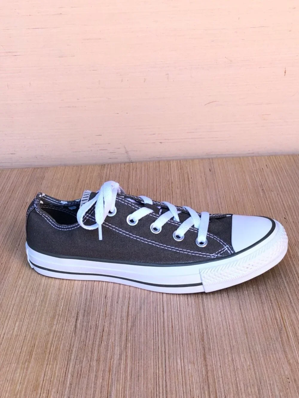 Converse All Star Chuck Taylors Sneakers Womens 6 Low Top Gray - Picture 14 of 16